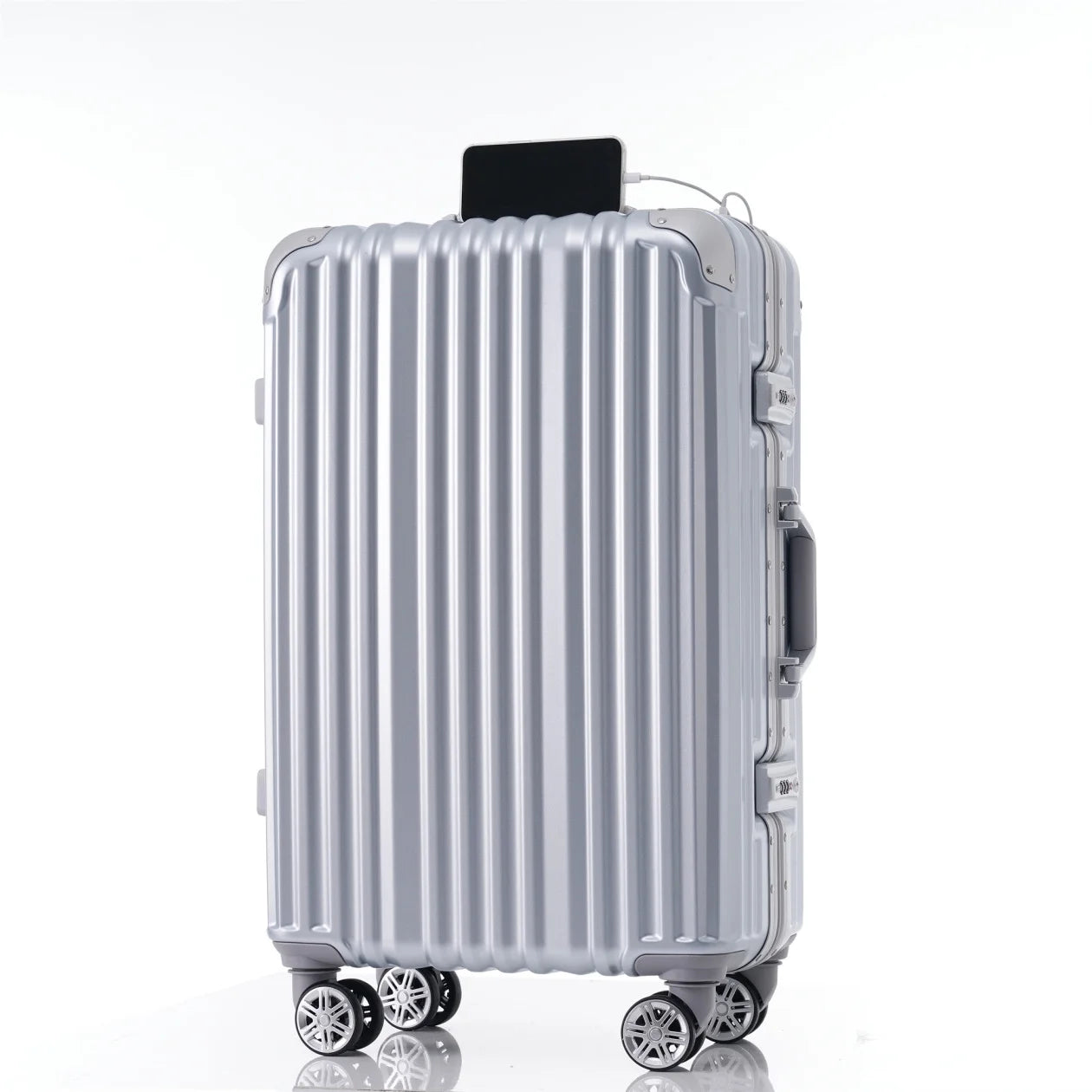 28In Aluminum Frame Luggage with USB Port, Vacation Carry-On Suitcase with Spinner Wheels and TSA Lock, Travel Trolley Case for Short Business Trips, Beach Holidays, Gray Silver